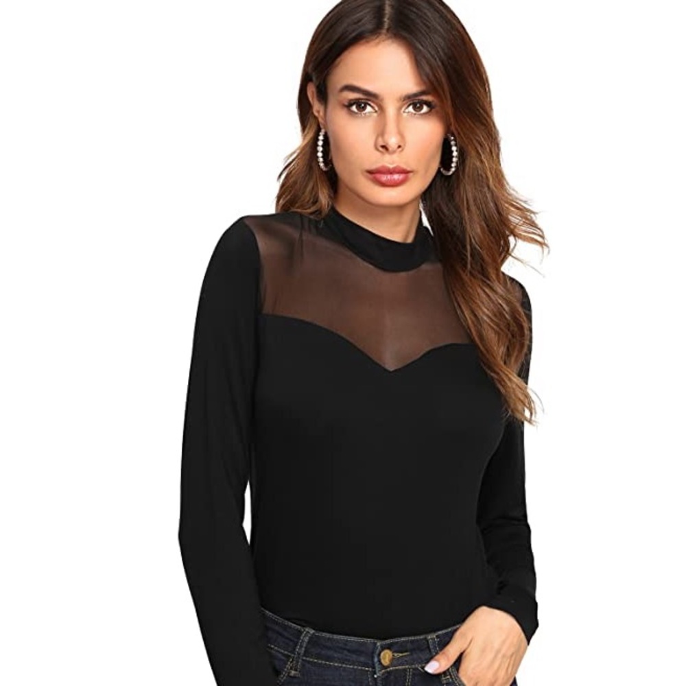 Slim fit see through mesh top 🖤